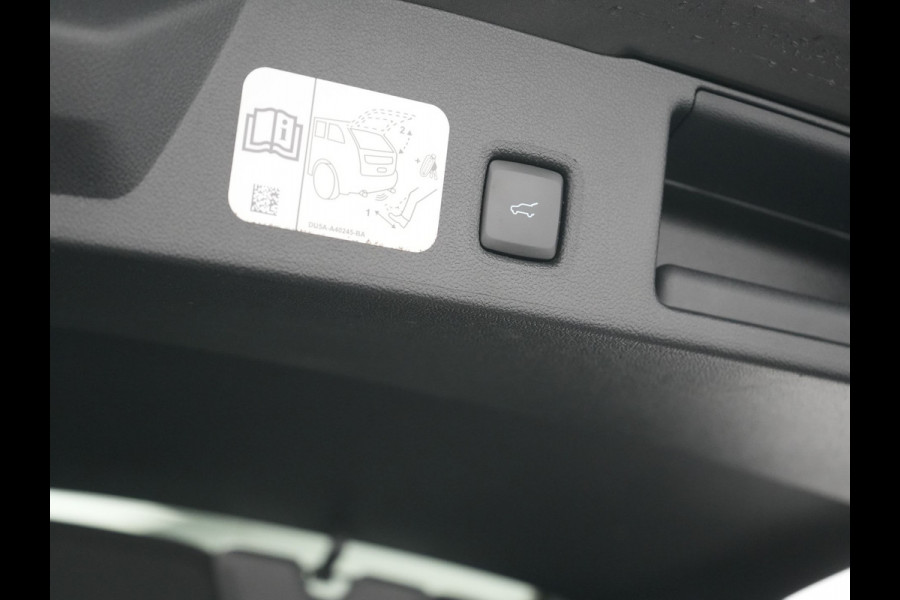 Ford Kuga 2.5 PHEV Vignale 225pk Dealer O.H. | Trekhaak Af Fabriek | Adaptive Cruise | 360 Camera | Head Up | Bang & Olufsen | Lederen Sportstoelen Memory & Verwarmd | Keyless | BLIS | Stuur Verwarmd | Apple Carplay | Navigatie | DAB |  Plug In Hybrid |