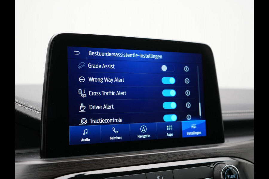 Ford Kuga 2.5 PHEV Vignale 225pk Dealer O.H. | Trekhaak Af Fabriek | Adaptive Cruise | 360 Camera | Head Up | Bang & Olufsen | Lederen Sportstoelen Memory & Verwarmd | Keyless | BLIS | Stuur Verwarmd | Apple Carplay | Navigatie | DAB |  Plug In Hybrid |