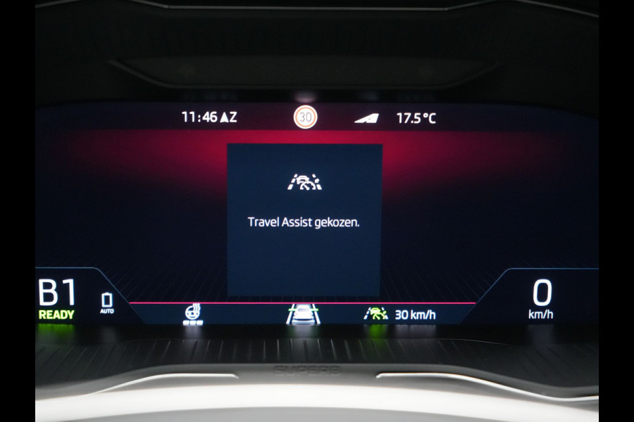 Škoda Superb Combi 1.4 TSI iV Sportline Business PHEV 218pk Dealer O.H. | Trekhaak Af Fabriek | Panodak | Adaptive Cruise | 360 Camera | Alcantara Sportstoelen Memory & Verwarmd | Stuur Verwarmd | Blis | Keyless | Crystal LED | Sfeerverlichting | Apple Carplay |  Plug In Hybrid |