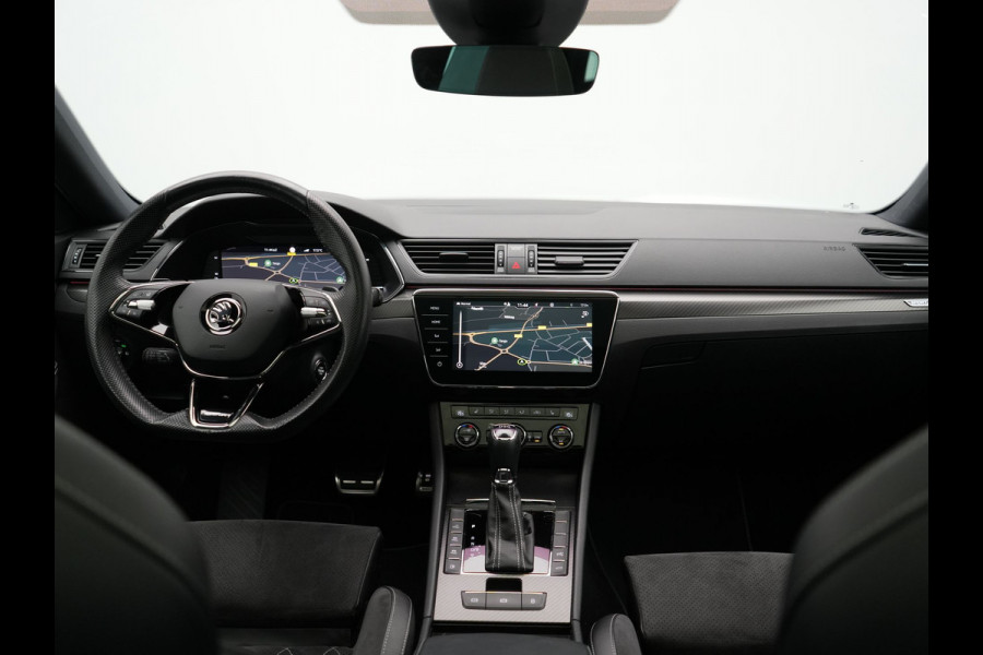 Škoda Superb Combi 1.4 TSI iV Sportline Business PHEV 218pk Dealer O.H. | Trekhaak Af Fabriek | Panodak | Adaptive Cruise | 360 Camera | Alcantara Sportstoelen Memory & Verwarmd | Stuur Verwarmd | Blis | Keyless | Crystal LED | Sfeerverlichting | Apple Carplay |  Plug In Hybrid |