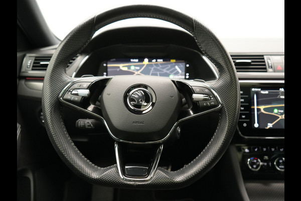 Škoda Superb Combi 1.4 TSI iV Sportline Business PHEV 218pk Dealer O.H. | Trekhaak Af Fabriek | Panodak | Adaptive Cruise | 360 Camera | Alcantara Sportstoelen Memory & Verwarmd | Stuur Verwarmd | Blis | Keyless | Crystal LED | Sfeerverlichting | Apple Carplay |  Plug In Hybrid |