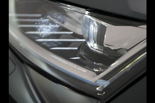 Škoda Superb Combi 1.4 TSI iV Sportline Business PHEV 218pk Dealer O.H. | Trekhaak Af Fabriek | Panodak | Adaptive Cruise | 360 Camera | Alcantara Sportstoelen Memory & Verwarmd | Stuur Verwarmd | Blis | Keyless | Crystal LED | Sfeerverlichting | Apple Carplay |  Plug In Hybrid |