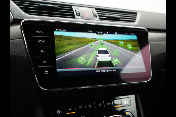 Škoda Superb Combi 1.4 TSI iV Sportline Business PHEV 218pk Dealer O.H. | Trekhaak Af Fabriek | Panodak | Adaptive Cruise | 360 Camera | Alcantara Sportstoelen Memory & Verwarmd | Stuur Verwarmd | Blis | Keyless | Crystal LED | Sfeerverlichting | Apple Carplay |  Plug In Hybrid |
