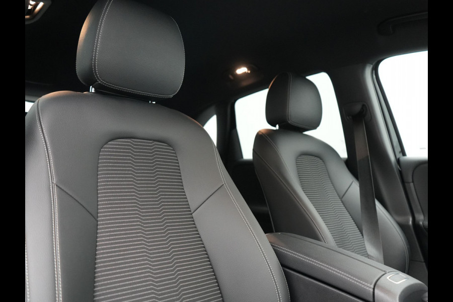 Mercedes-Benz B-Klasse 250 e Advantage PHEV 218pk Dealer O.H. | Trekhaak Af Fabriek | Adaptive Cruise | Head Up | Burmester Audio | Camera | Lederen Sportstoelen Memory & Verwarmd | BLIS | Apple Carplay | Widescreen Navi | DAB | Plug In Hybrid |