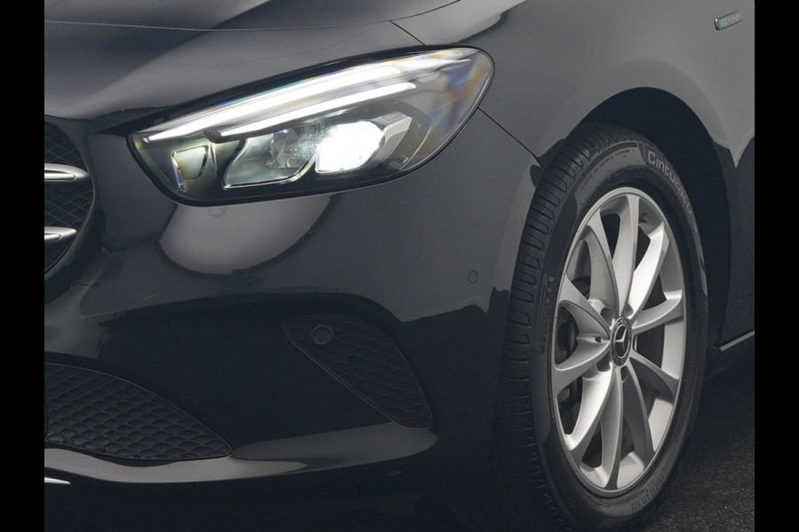 Mercedes-Benz B-Klasse 250 e Advantage PHEV 218pk Dealer O.H. | Trekhaak Af Fabriek | Adaptive Cruise | Head Up | Burmester Audio | Camera | Lederen Sportstoelen Memory & Verwarmd | BLIS | Apple Carplay | Widescreen Navi | DAB | Plug In Hybrid |