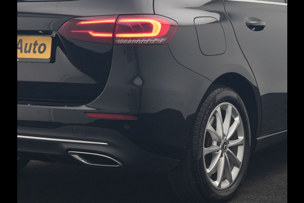 Mercedes-Benz B-Klasse 250 e Advantage PHEV 218pk Dealer O.H. | Trekhaak Af Fabriek | Adaptive Cruise | Head Up | Burmester Audio | Camera | Lederen Sportstoelen Memory & Verwarmd | BLIS | Apple Carplay | Widescreen Navi | DAB | Plug In Hybrid |