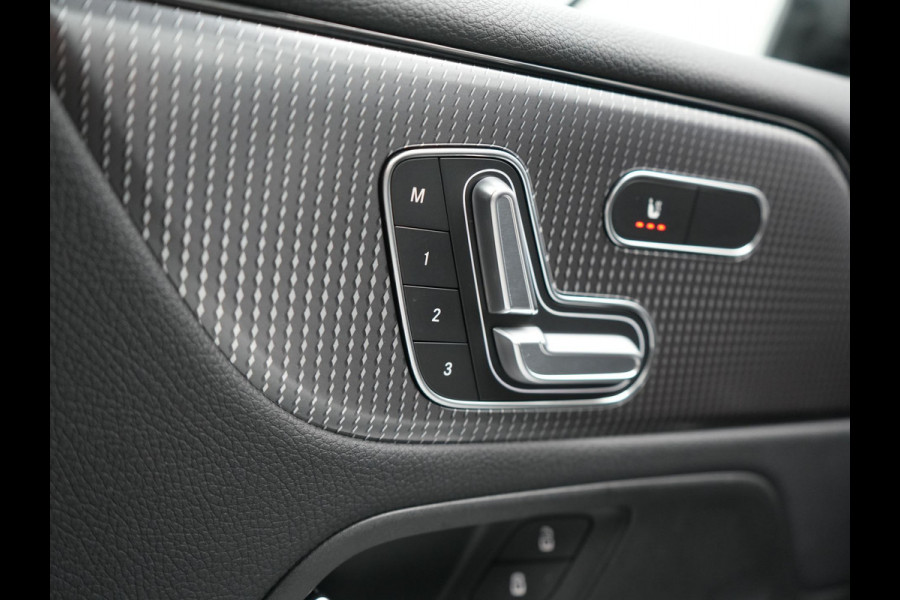 Mercedes-Benz B-Klasse 250 e Advantage PHEV 218pk Dealer O.H. | Trekhaak Af Fabriek | Adaptive Cruise | Head Up | Burmester Audio | Camera | Lederen Sportstoelen Memory & Verwarmd | BLIS | Apple Carplay | Widescreen Navi | DAB | Plug In Hybrid |