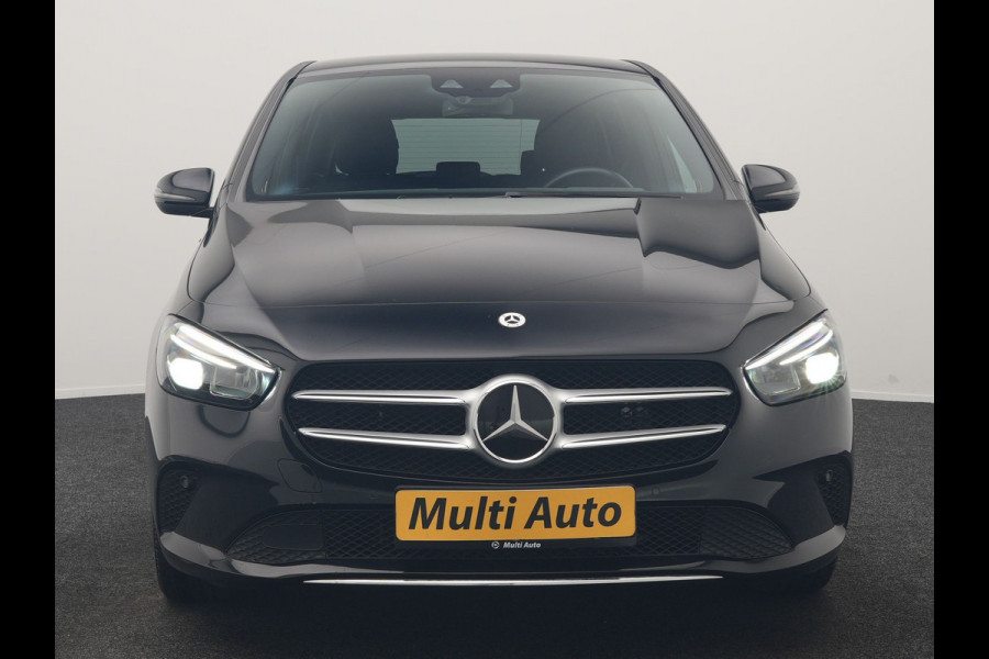Mercedes-Benz B-Klasse 250 e Advantage PHEV 218pk Dealer O.H. | Trekhaak Af Fabriek | Adaptive Cruise | Head Up | Burmester Audio | Camera | Lederen Sportstoelen Memory & Verwarmd | BLIS | Apple Carplay | Widescreen Navi | DAB | Plug In Hybrid |