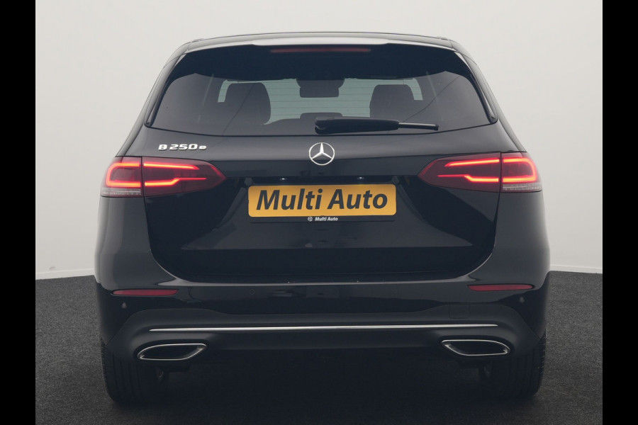 Mercedes-Benz B-Klasse 250 e Advantage PHEV 218pk Dealer O.H. | Trekhaak Af Fabriek | Adaptive Cruise | Head Up | Burmester Audio | Camera | Lederen Sportstoelen Memory & Verwarmd | BLIS | Apple Carplay | Widescreen Navi | DAB | Plug In Hybrid |