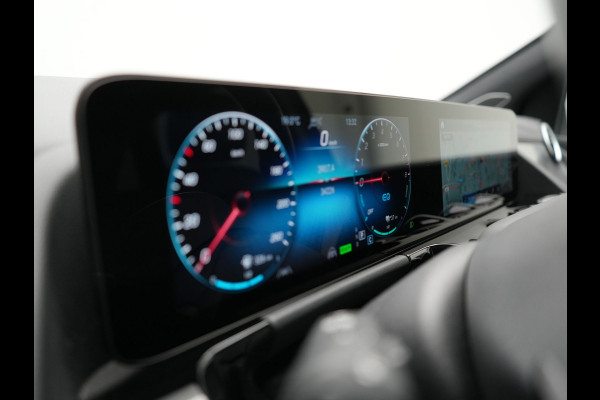 Mercedes-Benz B-Klasse 250 e Advantage PHEV 218pk Dealer O.H. | Trekhaak Af Fabriek | Adaptive Cruise | Head Up | Burmester Audio | Camera | Lederen Sportstoelen Memory & Verwarmd | BLIS | Apple Carplay | Widescreen Navi | DAB | Plug In Hybrid |