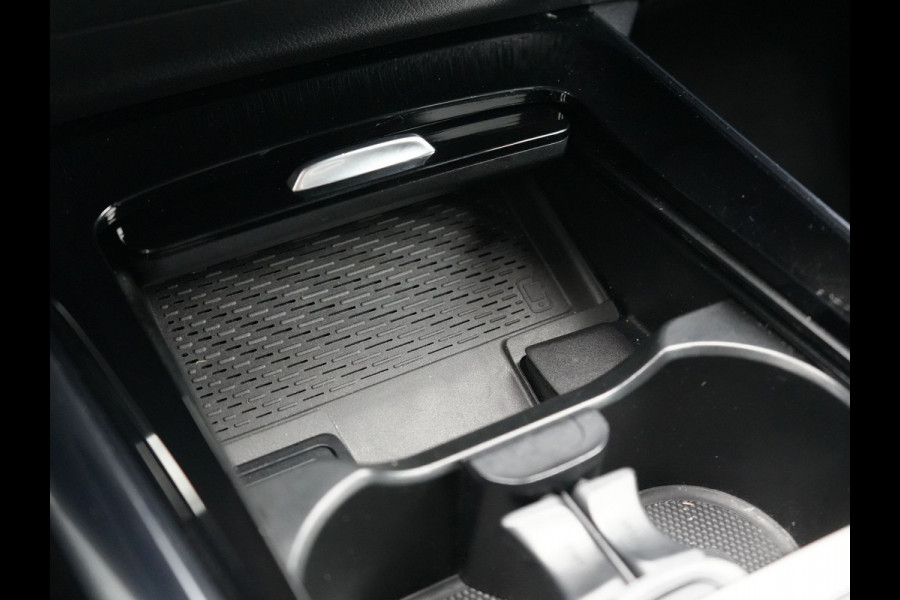 Mercedes-Benz B-Klasse 250 e Advantage PHEV 218pk Dealer O.H. | Trekhaak Af Fabriek | Adaptive Cruise | Head Up | Burmester Audio | Camera | Lederen Sportstoelen Memory & Verwarmd | BLIS | Apple Carplay | Widescreen Navi | DAB | Plug In Hybrid |