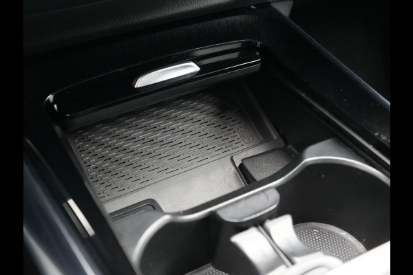 Mercedes-Benz B-Klasse 250 e Advantage PHEV 218pk Dealer O.H. | Trekhaak Af Fabriek | Adaptive Cruise | Head Up | Burmester Audio | Camera | Lederen Sportstoelen Memory & Verwarmd | BLIS | Apple Carplay | Widescreen Navi | DAB | Plug In Hybrid |