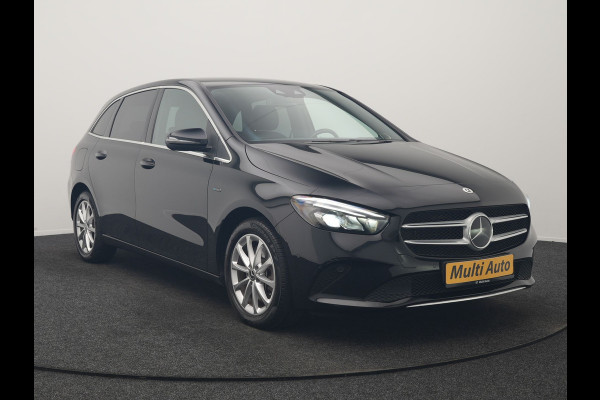Mercedes-Benz B-Klasse 250 e Advantage PHEV 218pk Dealer O.H. | Trekhaak Af Fabriek | Adaptive Cruise | Head Up | Burmester Audio | Camera | Lederen Sportstoelen Memory & Verwarmd | BLIS | Apple Carplay | Widescreen Navi | DAB | Plug In Hybrid |