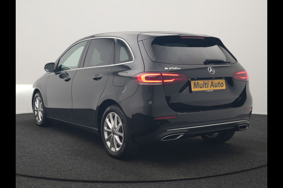 Mercedes-Benz B-Klasse 250 e Advantage PHEV 218pk Dealer O.H. | Trekhaak Af Fabriek | Adaptive Cruise | Head Up | Burmester Audio | Camera | Lederen Sportstoelen Memory & Verwarmd | BLIS | Apple Carplay | Widescreen Navi | DAB | Plug In Hybrid |