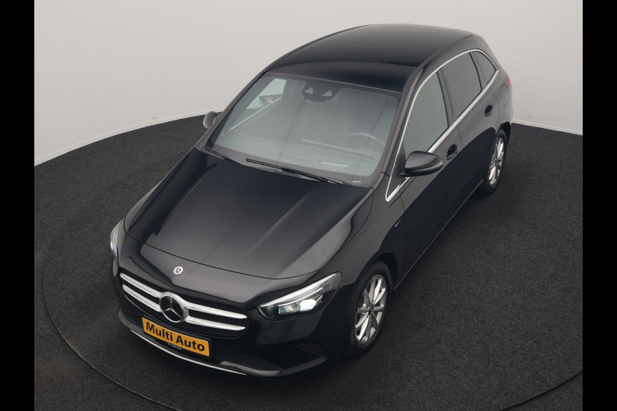 Mercedes-Benz B-Klasse 250 e Advantage PHEV 218pk Dealer O.H. | Trekhaak Af Fabriek | Adaptive Cruise | Head Up | Burmester Audio | Camera | Lederen Sportstoelen Memory & Verwarmd | BLIS | Apple Carplay | Widescreen Navi | DAB | Plug In Hybrid |