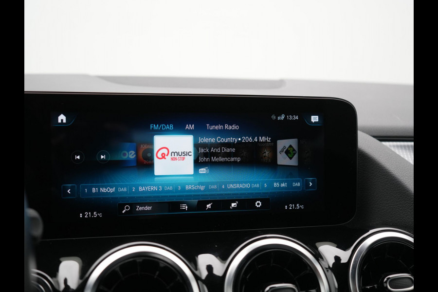 Mercedes-Benz B-Klasse 250 e Advantage PHEV 218pk Dealer O.H. | Trekhaak Af Fabriek | Adaptive Cruise | Head Up | Burmester Audio | Camera | Lederen Sportstoelen Memory & Verwarmd | BLIS | Apple Carplay | Widescreen Navi | DAB | Plug In Hybrid |