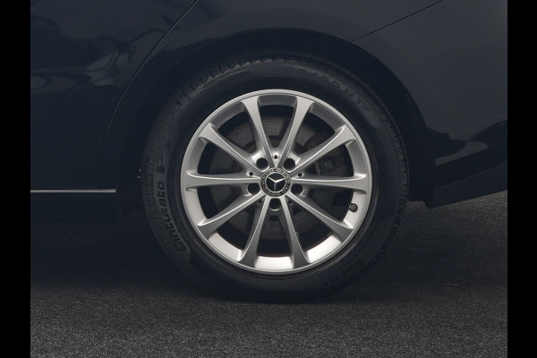 Mercedes-Benz B-Klasse 250 e Advantage PHEV 218pk Dealer O.H. | Trekhaak Af Fabriek | Adaptive Cruise | Head Up | Burmester Audio | Camera | Lederen Sportstoelen Memory & Verwarmd | BLIS | Apple Carplay | Widescreen Navi | DAB | Plug In Hybrid |