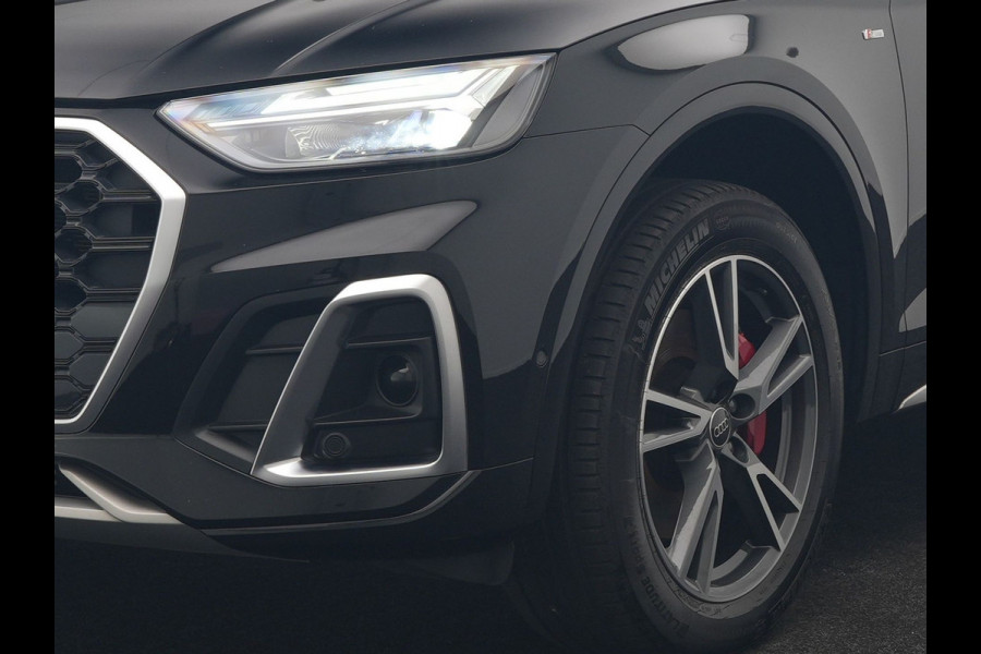 Audi Q5 50 TFSI e 2x S Line PHEV 300pk Dealer O.H. | Panodak | 360 Camera | Head Up | Lederen Sportstoelen Verwarmd | Keyless | Apple Carplay | Cruise Control | Virtual Cockpit | Navigatie | DAB | 19"L.M | Plug In Hybrid |
