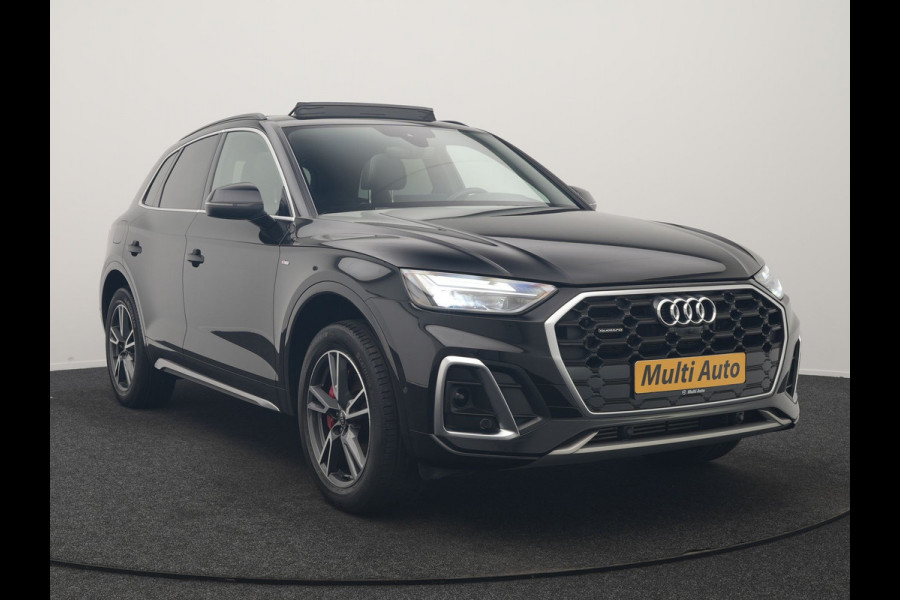 Audi Q5 50 TFSI e 2x S Line PHEV 300pk Dealer O.H. | Panodak | 360 Camera | Head Up | Lederen Sportstoelen Verwarmd | Keyless | Apple Carplay | Cruise Control | Virtual Cockpit | Navigatie | DAB | 19"L.M | Plug In Hybrid |