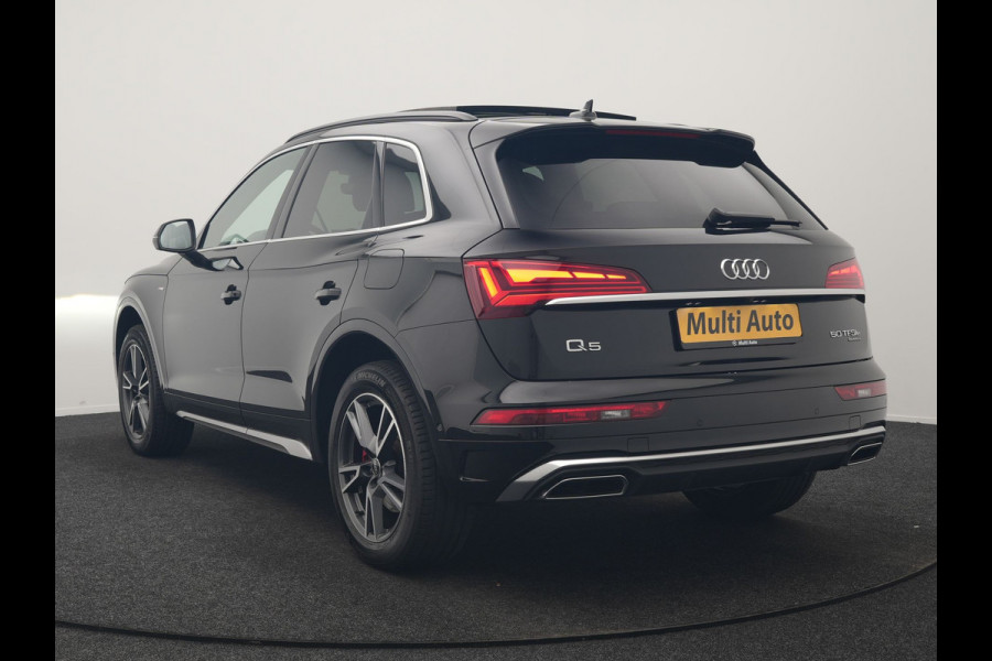 Audi Q5 50 TFSI e 2x S Line PHEV 300pk Dealer O.H. | Panodak | 360 Camera | Head Up | Lederen Sportstoelen Verwarmd | Keyless | Apple Carplay | Cruise Control | Virtual Cockpit | Navigatie | DAB | 19"L.M | Plug In Hybrid |