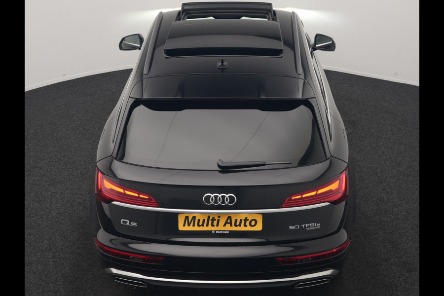 Audi Q5 50 TFSI e 2x S Line PHEV 300pk Dealer O.H. | Panodak | 360 Camera | Head Up | Lederen Sportstoelen Verwarmd | Keyless | Apple Carplay | Cruise Control | Virtual Cockpit | Navigatie | DAB | 19"L.M | Plug In Hybrid |