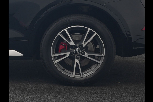 Audi Q5 50 TFSI e 2x S Line PHEV 300pk Dealer O.H. | Panodak | 360 Camera | Head Up | Lederen Sportstoelen Verwarmd | Keyless | Apple Carplay | Cruise Control | Virtual Cockpit | Navigatie | DAB | 19"L.M | Plug In Hybrid |