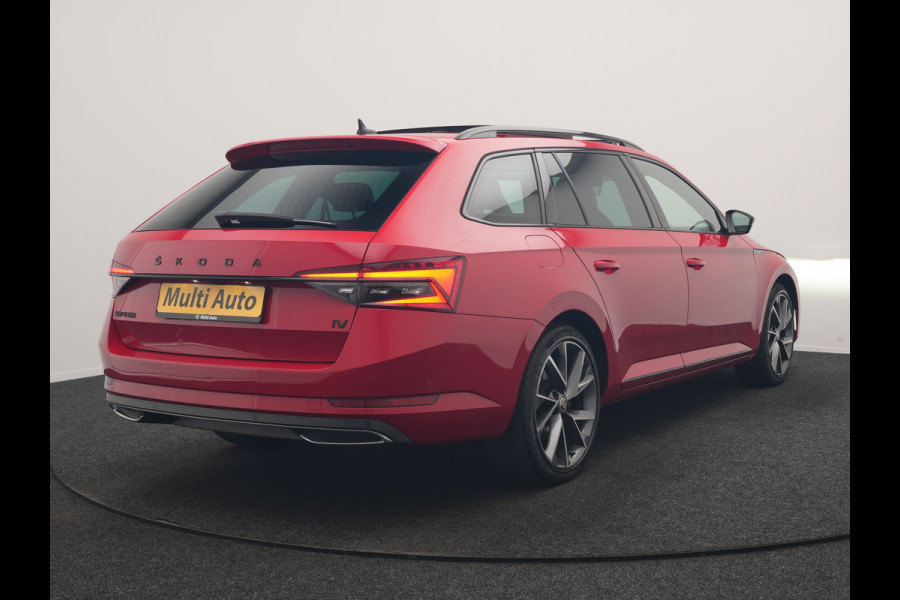 Škoda Superb Combi 1.4 TSI iV Sportline Business PHEV 218pk Dealer O.H. | Trekhaak Af Fabriek | Panodak | Adaptive Cruise | Camera | Canton Audio | Alcantara Sportstoelen Memory & Verwarmd | Stuur Verwarmd | Sfeerverlichting | Keyless | BLIS | Crystal LED | Plug In Hybrid |