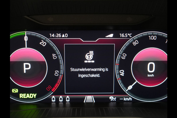 Škoda Superb Combi 1.4 TSI iV Sportline Business PHEV 218pk Dealer O.H. | Trekhaak Af Fabriek | Panodak | Adaptive Cruise | Camera | Canton Audio | Alcantara Sportstoelen Memory & Verwarmd | Stuur Verwarmd | Sfeerverlichting | Keyless | BLIS | Crystal LED | Plug In Hybrid |