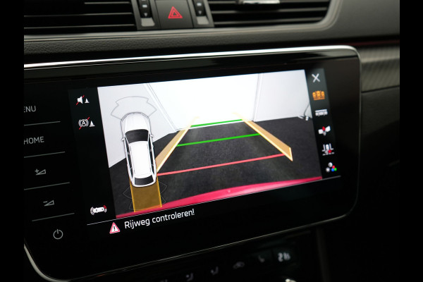 Škoda Superb Combi 1.4 TSI iV Sportline Business PHEV 218pk Dealer O.H. | Trekhaak Af Fabriek | Panodak | Adaptive Cruise | Camera | Canton Audio | Alcantara Sportstoelen Memory & Verwarmd | Stuur Verwarmd | Sfeerverlichting | Keyless | BLIS | Crystal LED | Plug In Hybrid |