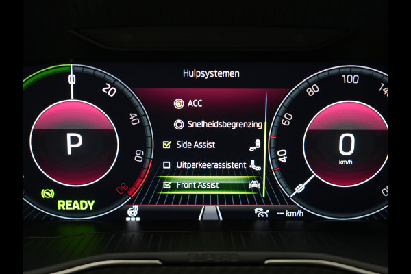 Škoda Superb Combi 1.4 TSI iV Sportline Business PHEV 218pk Dealer O.H. | Trekhaak Af Fabriek | Panodak | Adaptive Cruise | Camera | Canton Audio | Alcantara Sportstoelen Memory & Verwarmd | Stuur Verwarmd | Sfeerverlichting | Keyless | BLIS | Crystal LED | Plug In Hybrid |