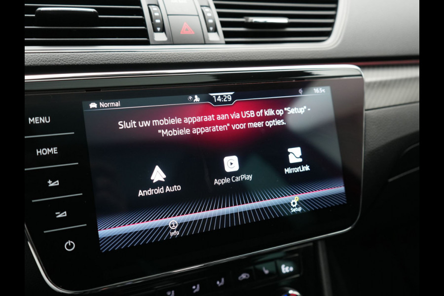 Škoda Superb Combi 1.4 TSI iV Sportline Business PHEV 218pk Dealer O.H. | Trekhaak Af Fabriek | Panodak | Adaptive Cruise | Camera | Canton Audio | Alcantara Sportstoelen Memory & Verwarmd | Stuur Verwarmd | Sfeerverlichting | Keyless | BLIS | Crystal LED | Plug In Hybrid |