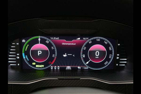 Škoda Superb Combi 1.4 TSI iV Sportline Business PHEV 218pk Dealer O.H. | Trekhaak Af Fabriek | Panodak | Adaptive Cruise | Camera | Canton Audio | Alcantara Sportstoelen Memory & Verwarmd | Stuur Verwarmd | Sfeerverlichting | Keyless | BLIS | Crystal LED | Plug In Hybrid |