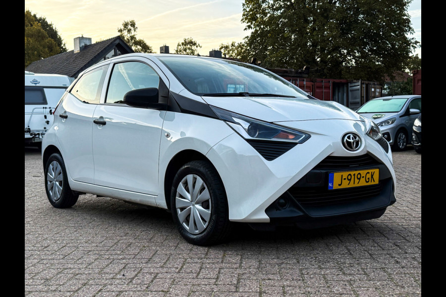 Toyota Aygo 1.0 VVT-i x - Cruise Control, Isofix, Goed onderhouden!
