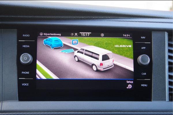 Volkswagen Transporter 2.0 TDI L2 3-ZITS, 150PK AUT. LED, 2X SCHUIFDEUR, TREKHAAK, STANDKACHEL, STOELVERWARMING, CAMERA, ADAPT. CRUISE, AIRCO, DUBBELE