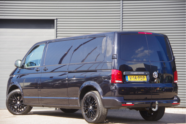 Volkswagen Transporter 2.0 TDI L2 3-ZITS, 150PK AUT. LED, 2X SCHUIFDEUR, TREKHAAK, STANDKACHEL, STOELVERWARMING, CAMERA, ADAPT. CRUISE, AIRCO, DUBBELE