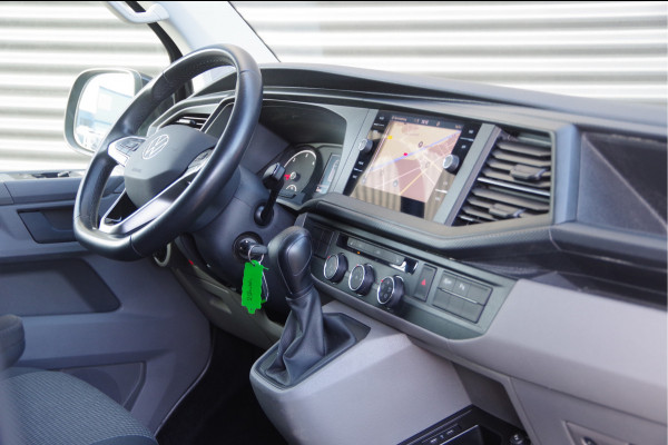 Volkswagen Transporter 2.0 TDI L2 3-ZITS, 150PK AUT. LED, 2X SCHUIFDEUR, TREKHAAK, STANDKACHEL, STOELVERWARMING, CAMERA, ADAPT. CRUISE, AIRCO, DUBBELE