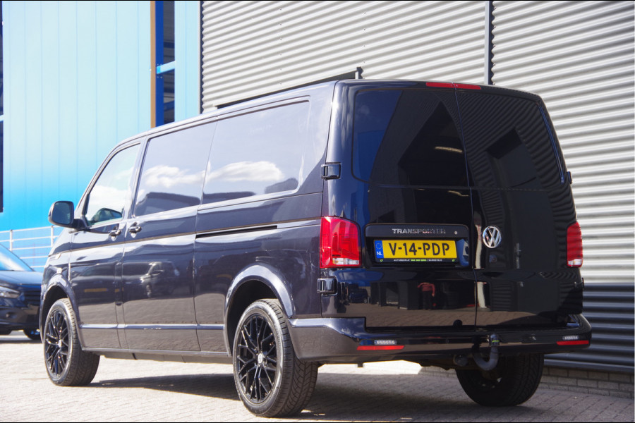Volkswagen Transporter 2.0 TDI L2 3-ZITS, 150PK AUT. LED, 2X SCHUIFDEUR, TREKHAAK, STANDKACHEL, STOELVERWARMING, CAMERA, ADAPT. CRUISE, AIRCO, DUBBELE