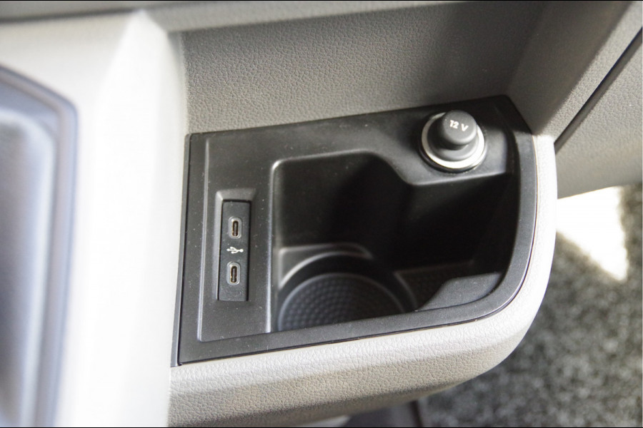 Volkswagen Transporter 2.0 TDI L2 3-ZITS, 150PK AUT. LED, 2X SCHUIFDEUR, TREKHAAK, STANDKACHEL, STOELVERWARMING, CAMERA, ADAPT. CRUISE, AIRCO, DUBBELE