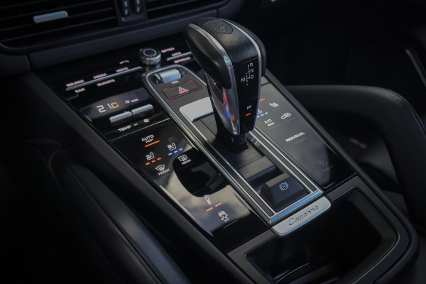 Porsche Cayenne 3.0 E-Hybrid Platinum Edition BTW AUTO | TECHART VOORSPOILER | CARBON | BURMESTER | STOELVERKOELING & VERWARMING | HEAD UP | PLA BTW AUTO | TECHART VOORSPOILER | CARBON | BURMESTER | STOELVERKOELING & VERWARMING | HEAD UP | PLATINUM EDITION |