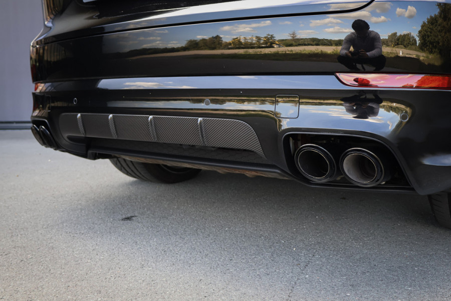 Porsche Cayenne 3.0 E-Hybrid Platinum Edition BTW AUTO | TECHART VOORSPOILER | CARBON | BURMESTER | STOELVERKOELING & VERWARMING | HEAD UP | PLA BTW AUTO | TECHART VOORSPOILER | CARBON | BURMESTER | STOELVERKOELING & VERWARMING | HEAD UP | PLATINUM EDITION |