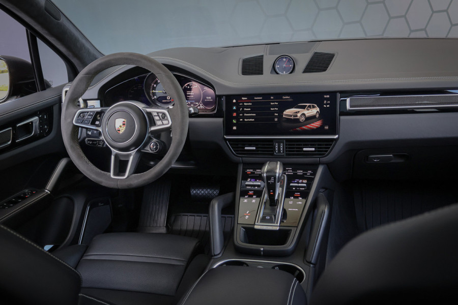 Porsche Cayenne 3.0 E-Hybrid Platinum Edition BTW AUTO | TECHART VOORSPOILER | CARBON | BURMESTER | STOELVERKOELING & VERWARMING | HEAD UP | PLA BTW AUTO | TECHART VOORSPOILER | CARBON | BURMESTER | STOELVERKOELING & VERWARMING | HEAD UP | PLATINUM EDITION |