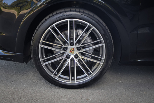 Porsche Cayenne 3.0 E-Hybrid Platinum Edition BTW AUTO | TECHART VOORSPOILER | CARBON | BURMESTER | STOELVERKOELING & VERWARMING | HEAD UP | PLA BTW AUTO | TECHART VOORSPOILER | CARBON | BURMESTER | STOELVERKOELING & VERWARMING | HEAD UP | PLATINUM EDITION |