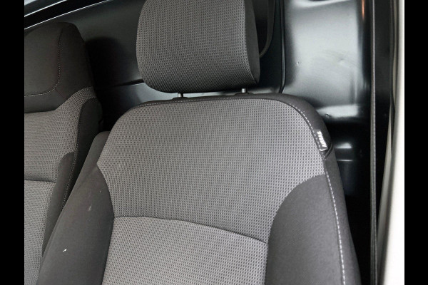 Renault Trafic 2.0 Blue dCi 110PK T30 L2H1 Advance Navigatie Camera Airco Trekhaak Lichtmetalen velgen