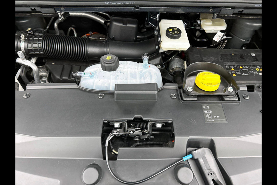 Renault Trafic 2.0 Blue dCi 110PK T30 L2H1 Advance Navigatie Camera Airco Trekhaak Lichtmetalen velgen