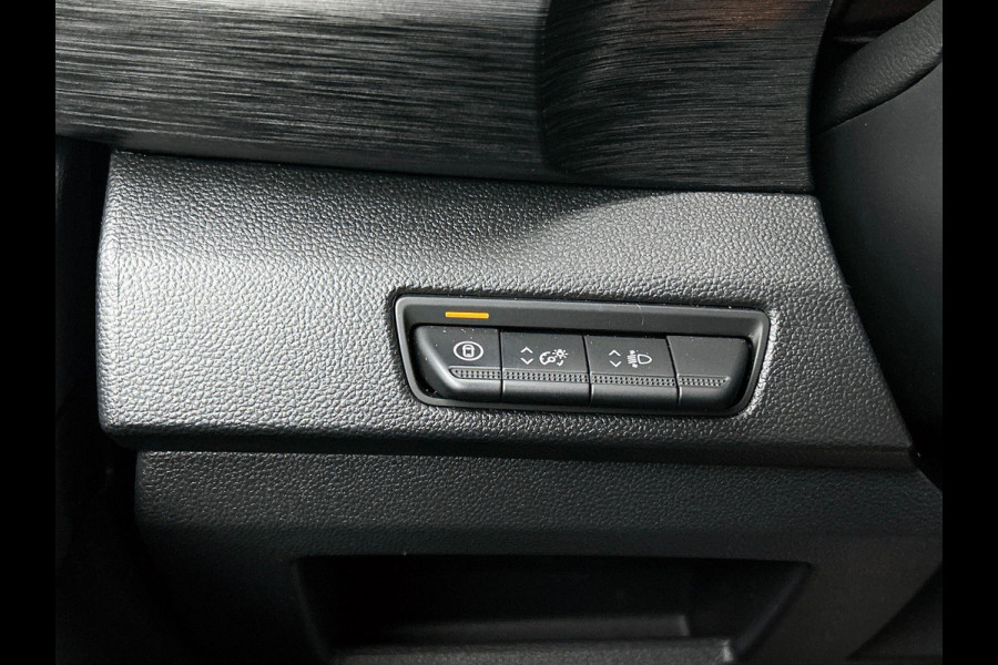 Renault Trafic 2.0 Blue dCi 110PK T30 L2H1 Advance Navigatie Camera Airco Trekhaak Lichtmetalen velgen