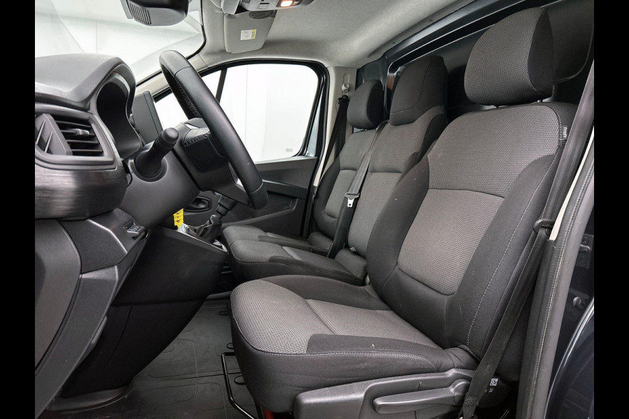Renault Trafic 2.0 Blue dCi 110PK T30 L2H1 Advance Navigatie Camera Airco Trekhaak Lichtmetalen velgen