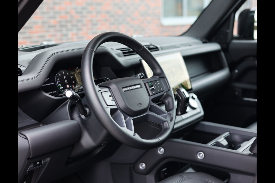 Land Rover Defender P300e X-Dynamic HSE | Meridian - HUD - Trekhaak