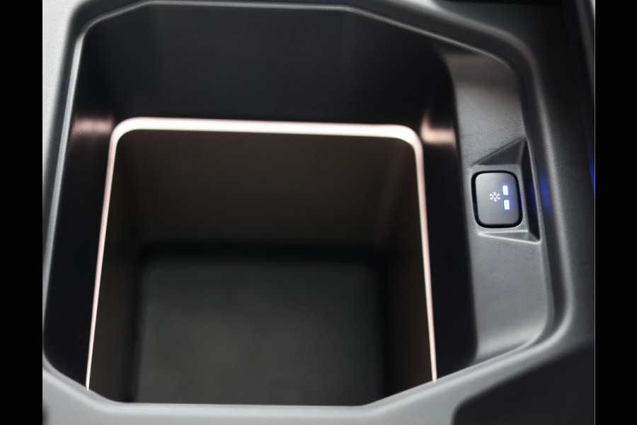 Land Rover Defender P300e X-Dynamic HSE | Meridian - HUD - Trekhaak
