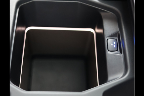 Land Rover Defender P300e X-Dynamic HSE | Meridian - HUD - Trekhaak
