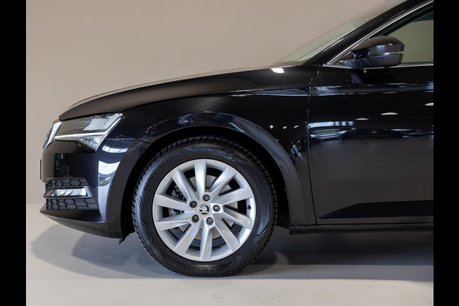 Škoda Superb Combi 1.5 TSI ACT Business Edition / 150pk / Trekhaak / NAP / Apple CarPlay /